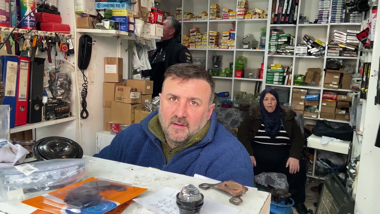 Motorsiklet tamiri bakımı Motor aksesuarları Lastik Zincir Teker Kıyafet Telefon aşağıda