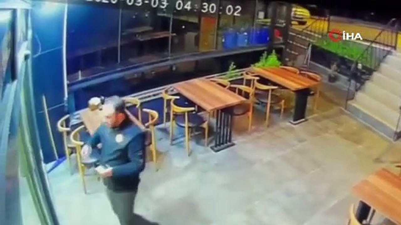 Park ettiği otomobil bir anda geri kaçtı
