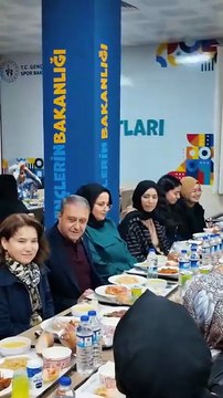 Hasan Şıldak, KYK Harran Kız Öğrenci Yurdu’nda İftar Programına Katıldı