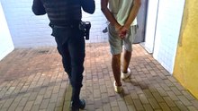Após ameaçar o pai e pegar botijão para trocar por drogas, homem é detido pela Guarda Municipal