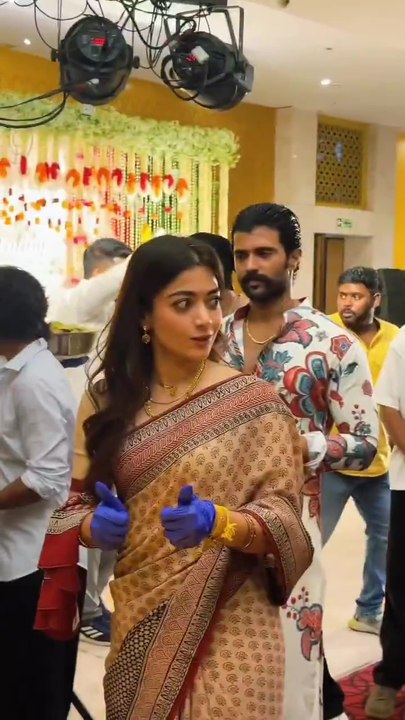 Rashmika Mandanna Vijay Deverakonda Wedding Fans Meet