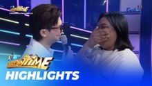 It's Showtime: Halik ni Kuys Vhong, tatanggapin ba ni Vau Vau? (Laro, Laro, Pick)