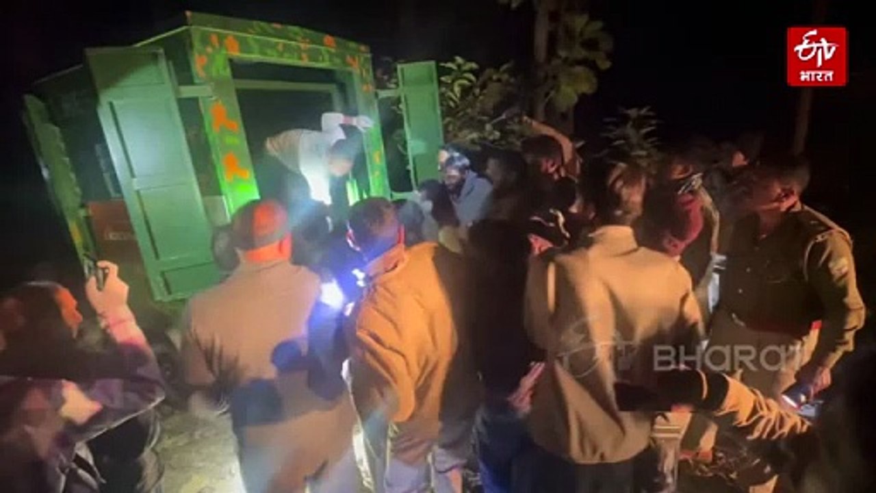85 ट्रैप कैमरे, 5 पिंजरे और 60 वनकर्मी, ऐसे ट्रैंक्विलाइज हुआ फतेहपुर रेंज का आदमखोर बाघ