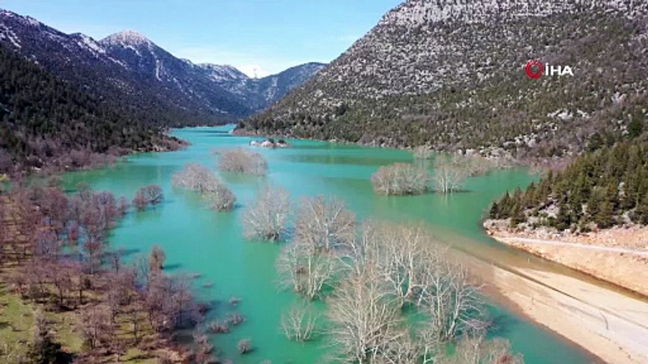 20 gündür sular altındaki Antalya - Konya karayolunun son hali dron kamerasında