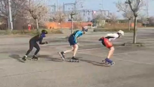 Lettera dei pattinatori a Coni e Sport e Salute: «Non abbiamo impianti, ci alleniamo nel parcheggio di un supermercato»