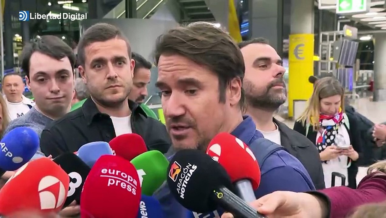 Llegan a Madrid los primeros españoles evacuados desde Abu Dabi: "Fue muy duro"