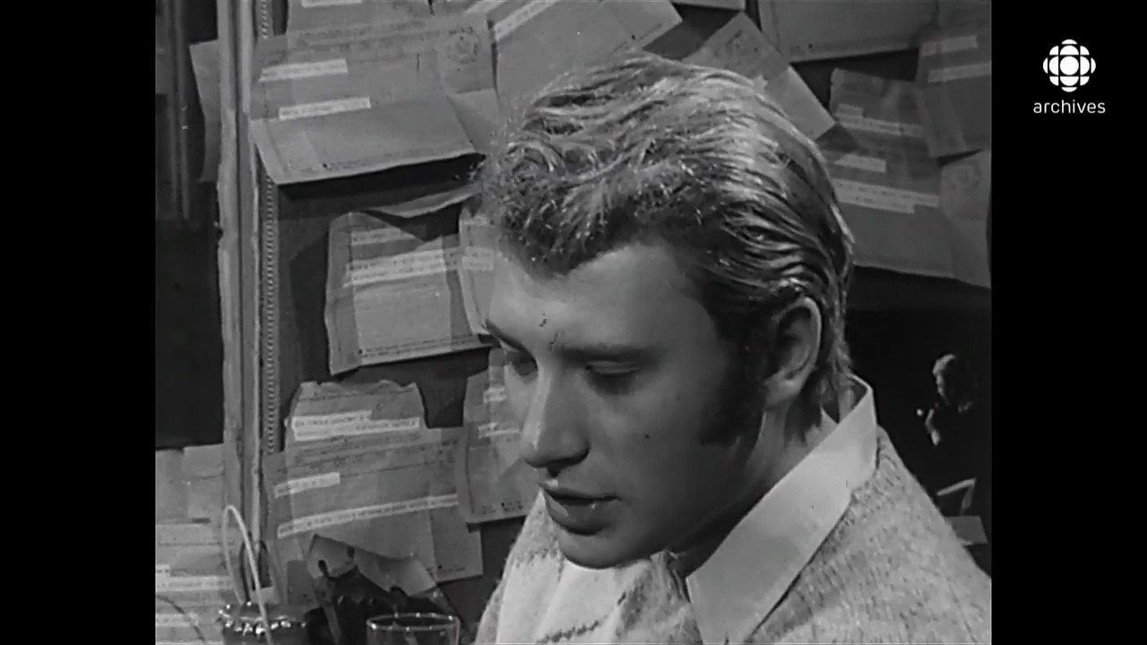 1966 – Johnny Hallyday – Interview de France Nadeau avant Concert (Femme d’Aujourd’hui, RDI Canada, 05 Avril)