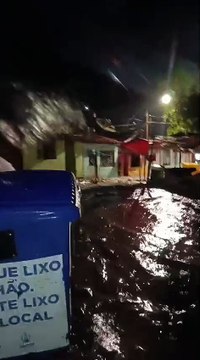 Chuvas provocam novos alagamentos em Cachoeira e obrigam moradores a deixar casas