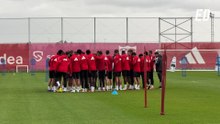 Rubén Vargas y Maupay se ejercitan con el grupo en el regreso al trabajo del Sevilla con tres ausencias importantes