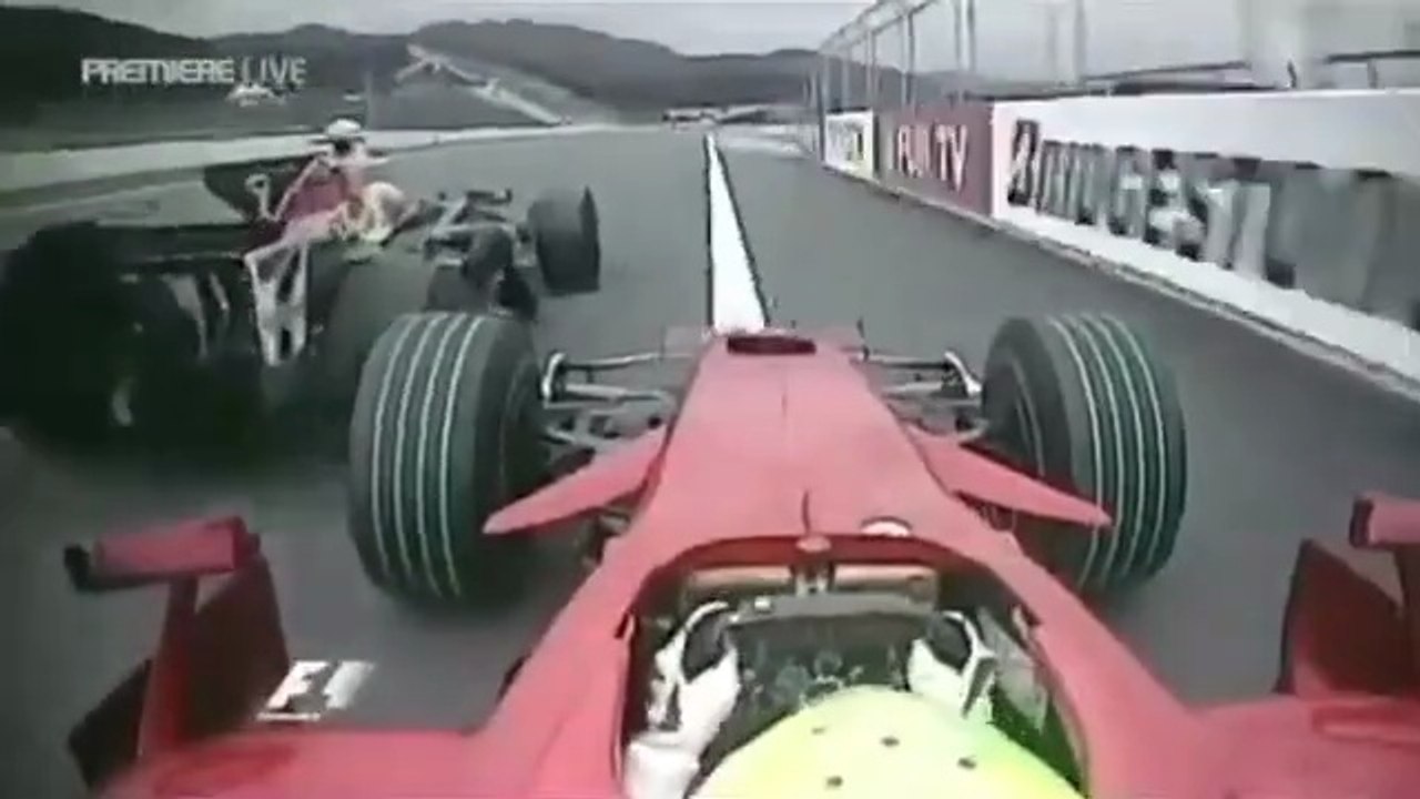 F1 – Felipe Massa overtakes Mark Webber (Onboard) – Japan 2008
