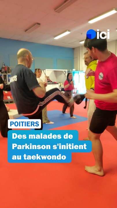 Des malades de Parkinson s'initient au taekwondo