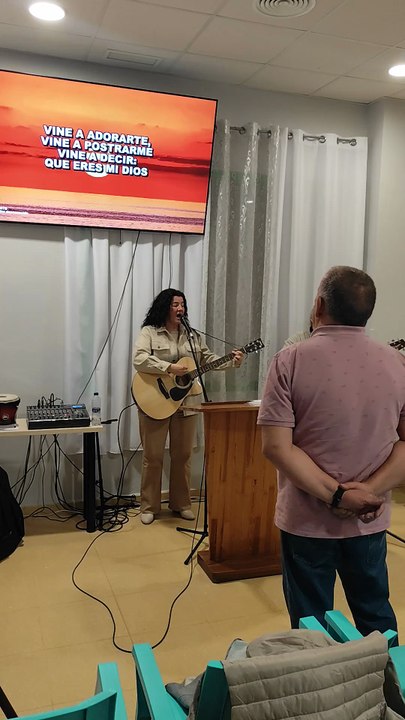 Solo tú eres grande. Alabanza Cristiana 🙏