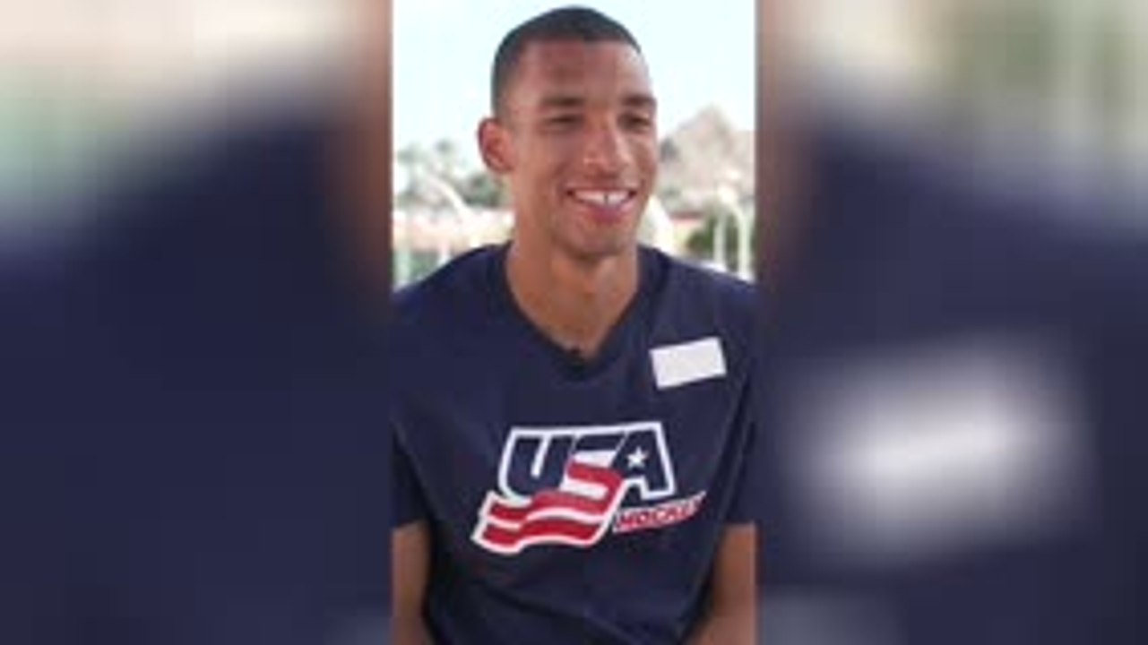 Indian Wells - Auger‐Aliassime obligé de porter le tee-shirt de la Team US de hockey après un pari perdu