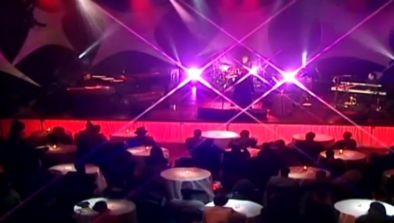 CHAKA KHAN –Live– — “Special Feature” | Chaka Khan – Chaka Khan Live / 2000