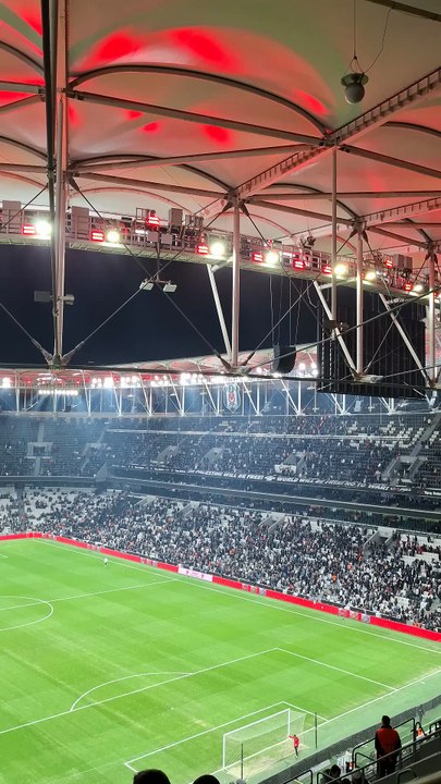 Avrupa Fatihiymiş Galatasaray - Beşiktaş 4-1 Çaykur Rizespor - Ziraat Türkiye Kupası C Grubu 4. Hafta