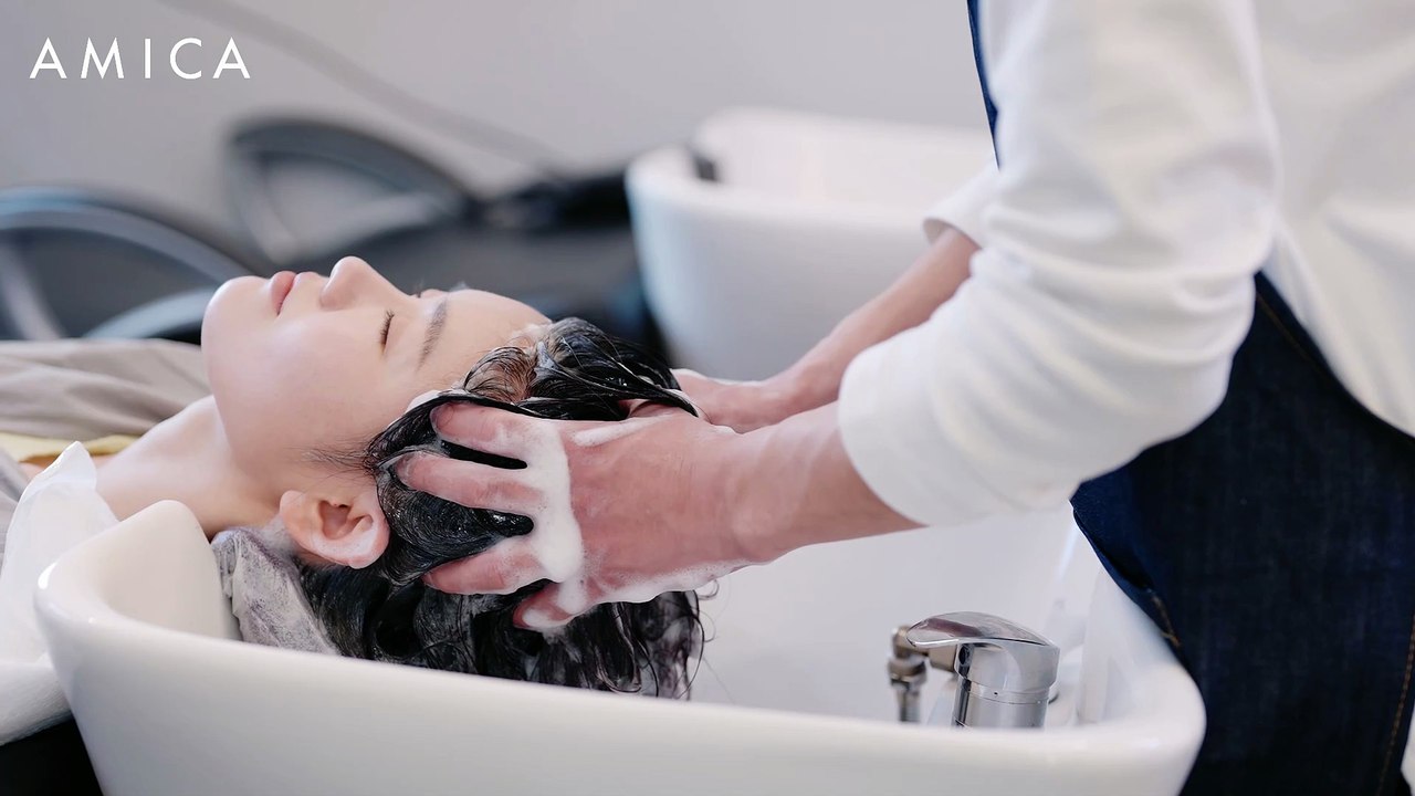 3x1, il metodo giapponese per lavare i capelli (a partire dalla cute)