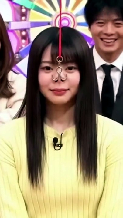 鼻フック に挑戦する #美女 40 #ai #アイドル #CA #客室乗務員 #スチュワーデス...