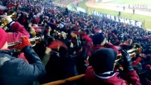 Aficionados del Eskişehirspor agradecen a España su posición al ritmo de ‘Paquito el chocolatero’!