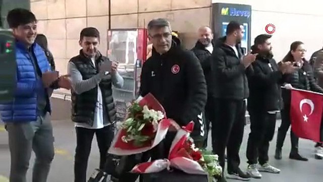 Havalı Silahlar Avrupa Şampiyonası’nı 7 madalyayla tamamlayan milli sporcular yurda döndü | Ajansspor | IHA