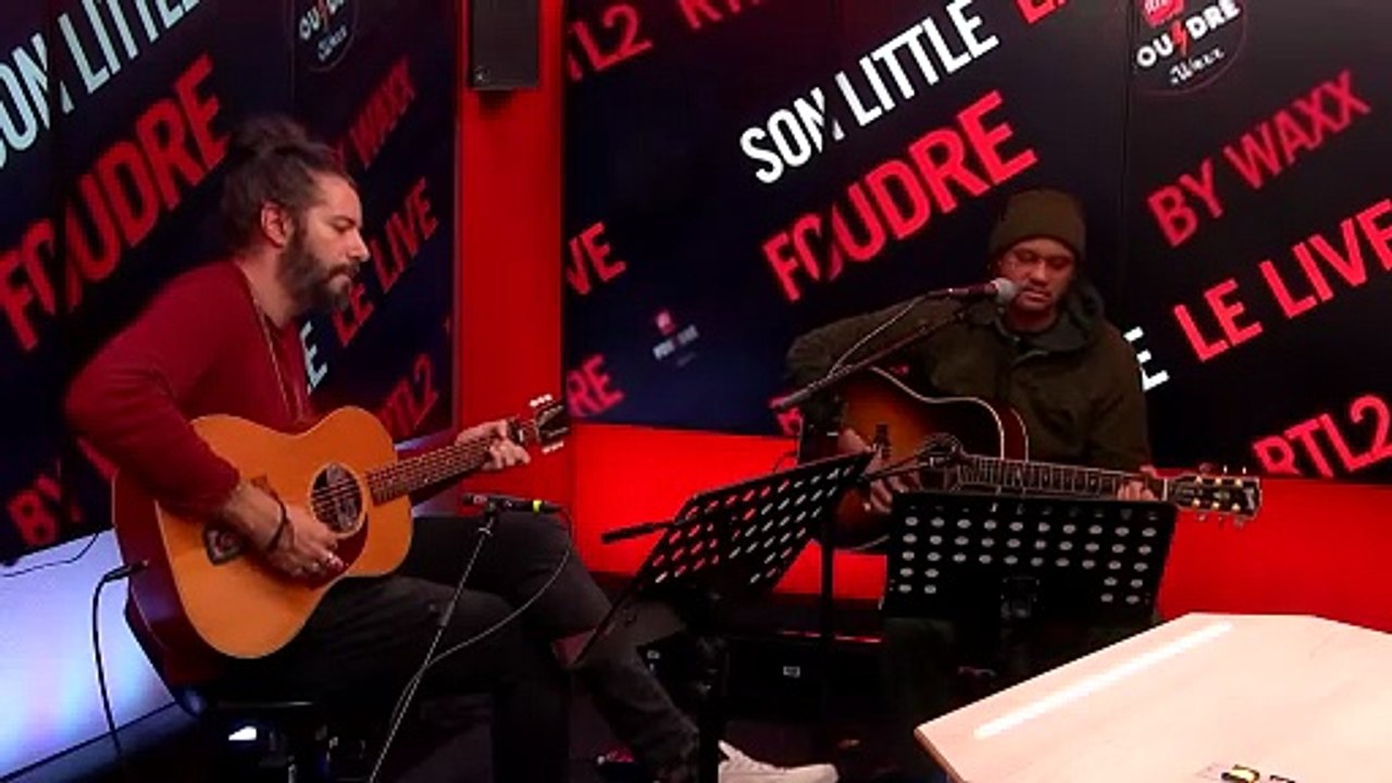 Son Little et Waxx reprennent "Losing My Religion" de R.E.M. en live dans Foudre