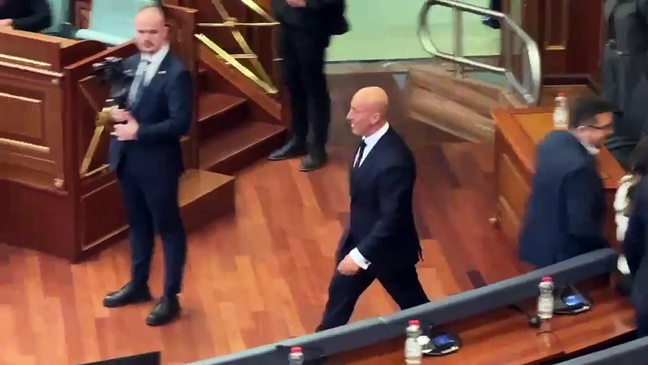 Pershendetja e Haradinajt me Rifat Jasharin dhe Osmanin