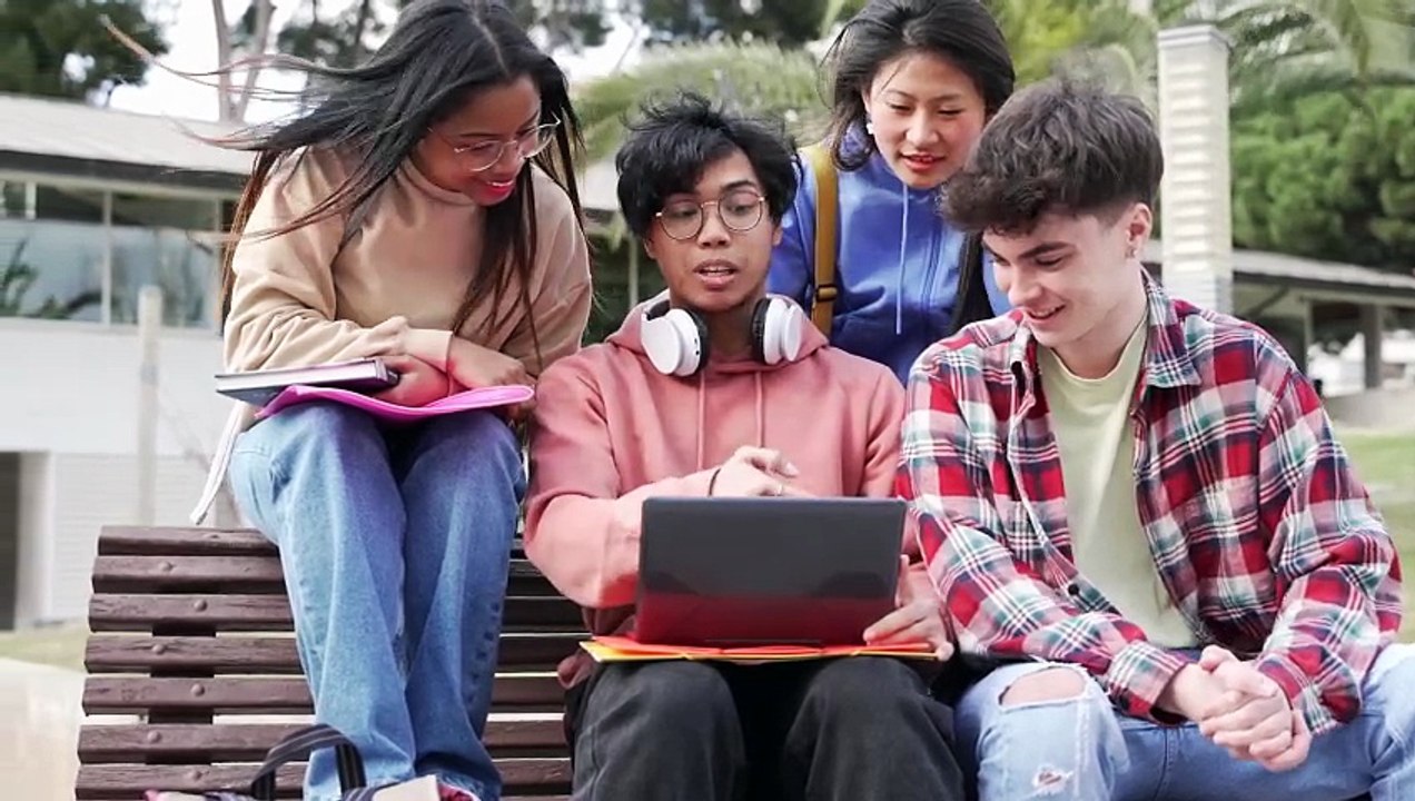 BONUS PSICOLOGO STUDENTI 2026: Arriva "AscoltaMI" senza ISEE! Ecco come richiederlo