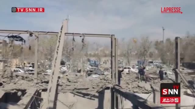 Iran, attacchi di Usa e Israele: distrutto un complesso sportivo