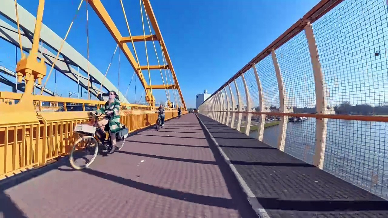 Cycling from Leidsche Rijn to Utrecht Centraal