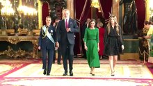 La Reina Letizia reedita en ARCO el espectacular look verde esmeralda