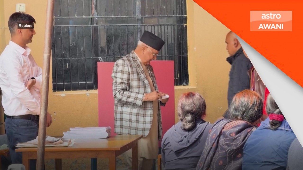 Bekas PM Nepal kembali mengundi dalam PRU selepas krisis politik