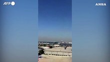 Dubai, drone iraniano colpisce l'aeroporto: nessuna vittima