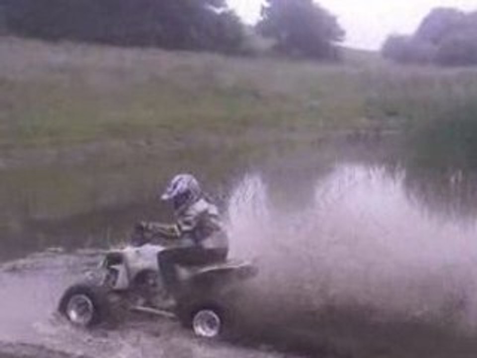 en quad au lac
