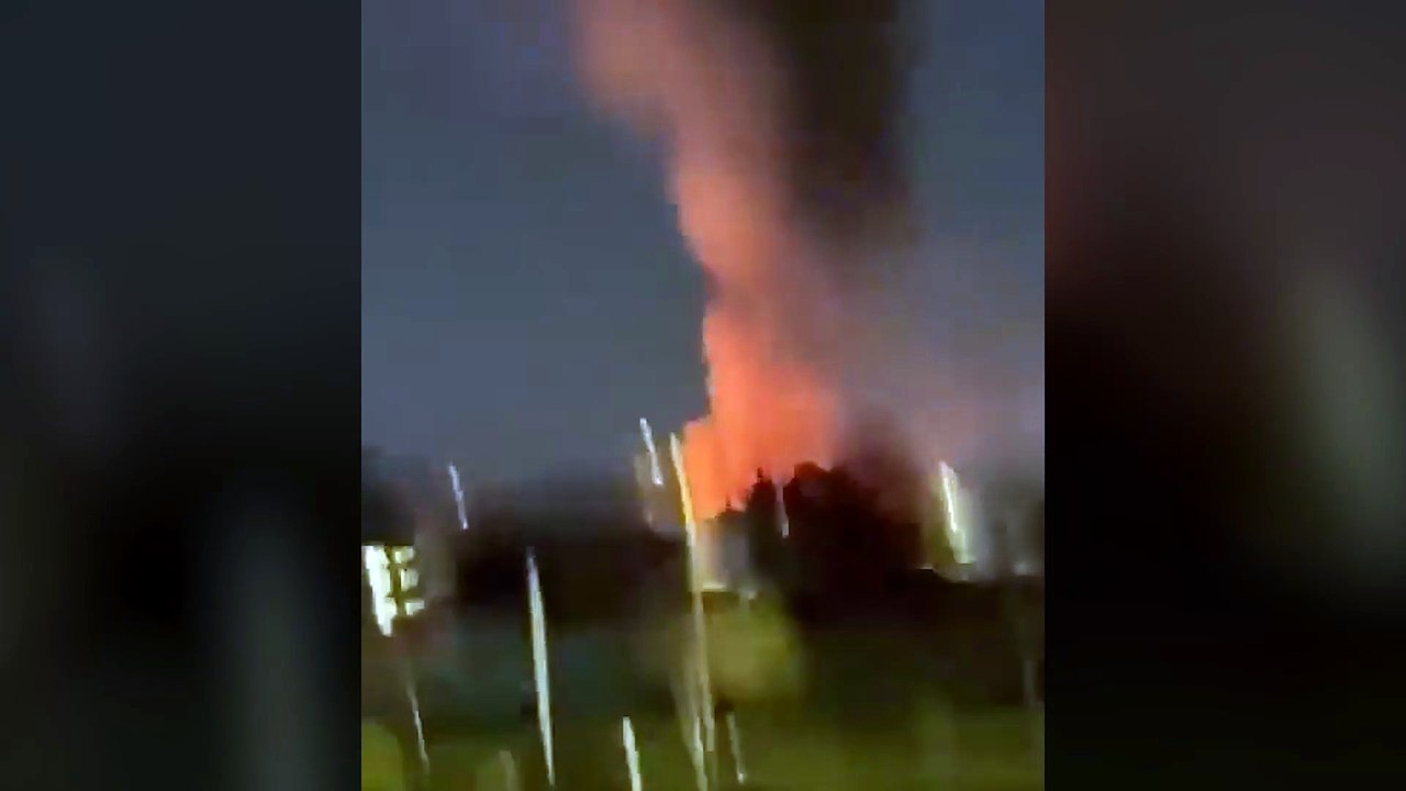 Tel Aviv'de dumanlar yükseliyor