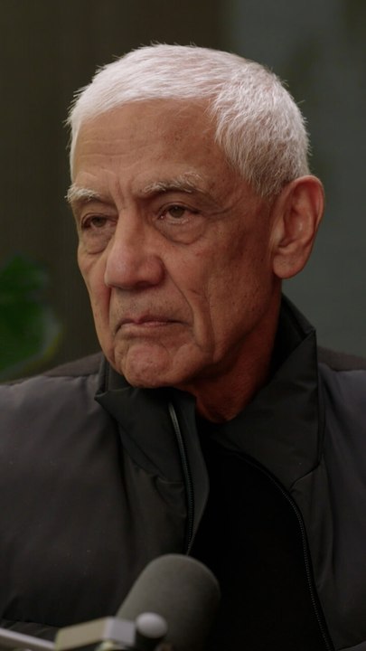 Vinod Khosla: Presidential candidates should run on removing income tax for those making under $100k