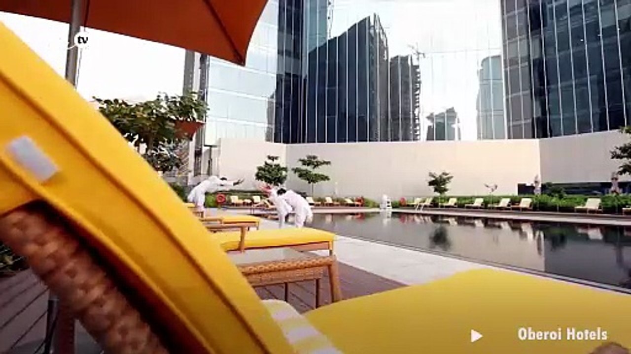 في دبي: فندق فاخر يُمكّنك من السباحة مع أسماك ا...