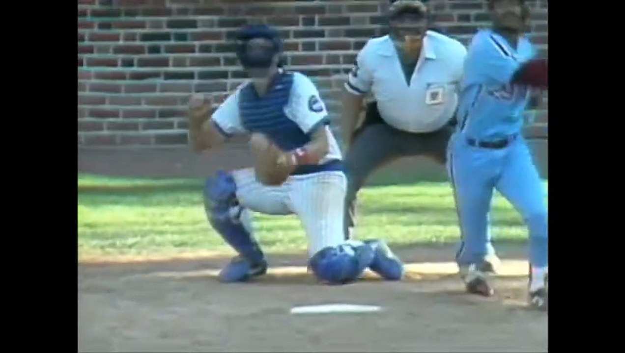 Goose Gossage records his 300th Major League save (8/6/88)