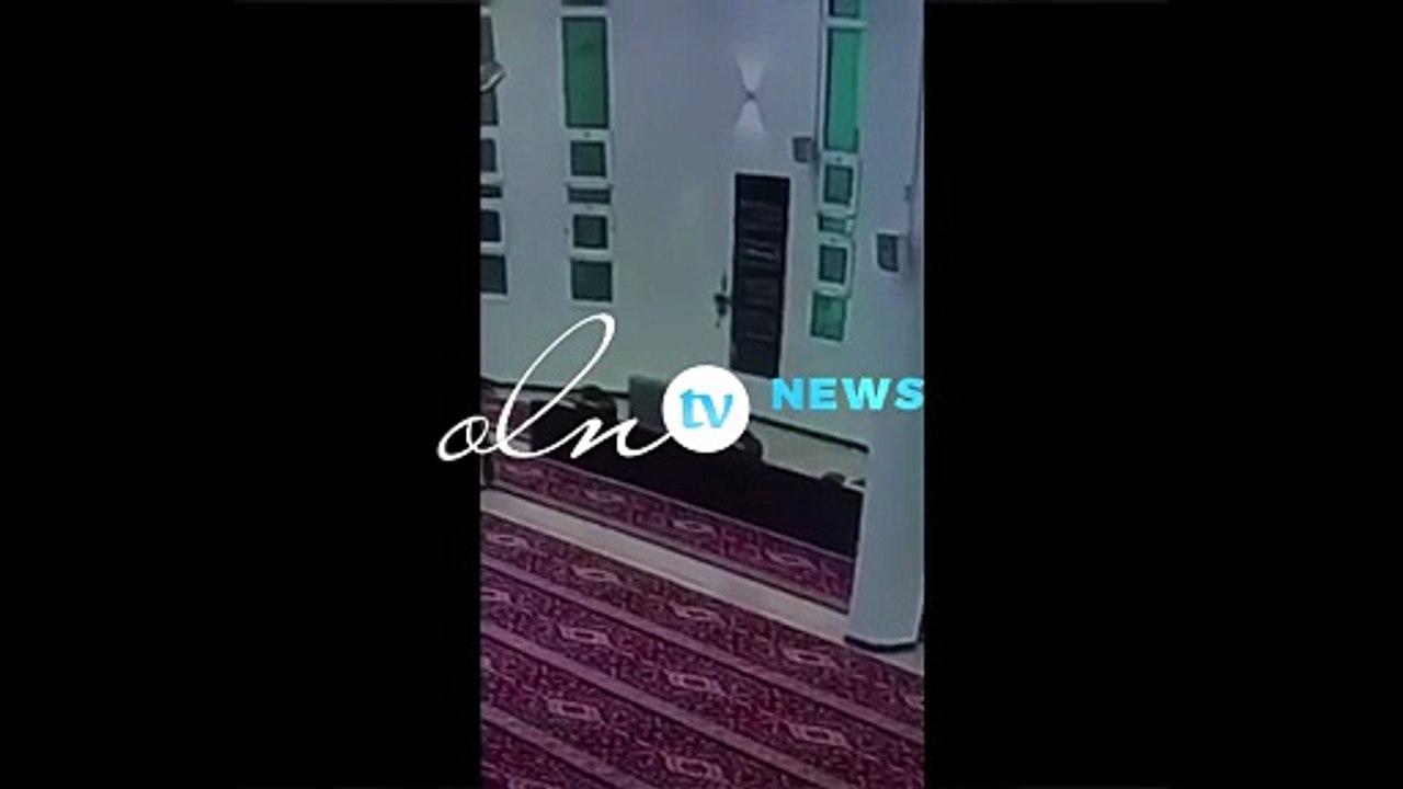 اليكم اللحظات الأولى لاندلاع حريق مسجد بريدة
