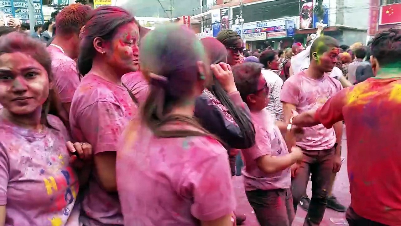 होलिमा लेकसाइडमा भएको भयङ्कर खतरा डान्स । Holi festival