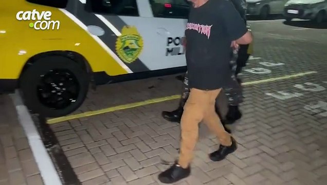 Duas mulheres são detidas por suspeita de tráfico de drogas no bairro Floresta em Cascavel