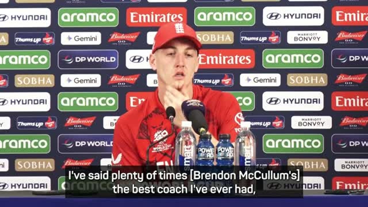 Brook wants 'best ever' coach McCullum to remain as England coach