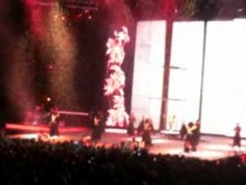 Kylie Minogue Lyon 01 06 2008 - Come into my world