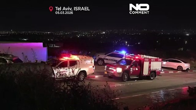 إسرائيل: حطام صاروخ اعترضته الدفاعات الجوية يشعل حريقًا قرب تل أبيب