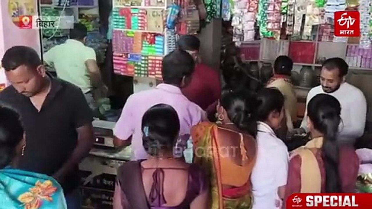 नक्सलियों के गढ़ में जांबाज मां की हिम्मत बनी मिसाल, बेटे को बना डाला IAS अधिकारी
