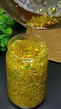 Hari Mirch Ka Teekha Achar Recipe | Ghar Par Banaye Instant Mirchi Ka Achar | Spicy Green Chilli Pickle