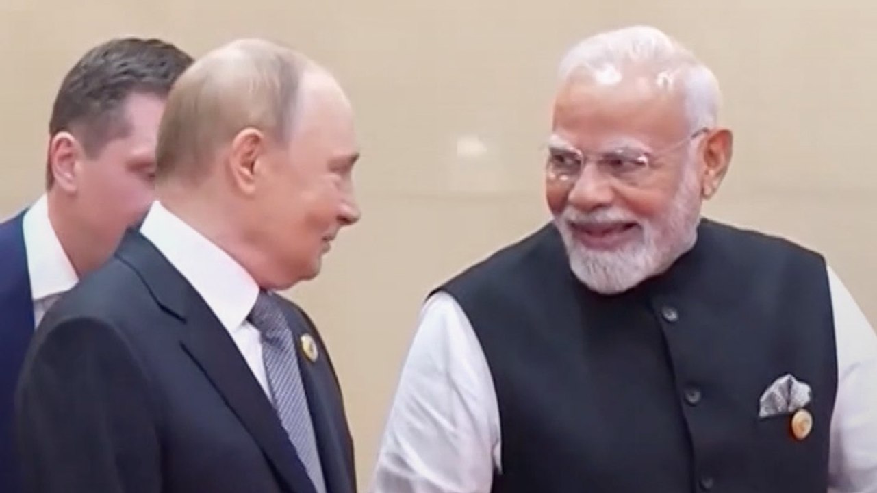 Russia Oil Deal: भारत खरीदेगा महंगा रूसी कच्चा तेल, US ने दी 30 दिन की छूट
