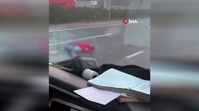 MOTOSİKLETE ARKADAN ÇARPTI GENÇ KADIN HAYATINI KAYBETTİ