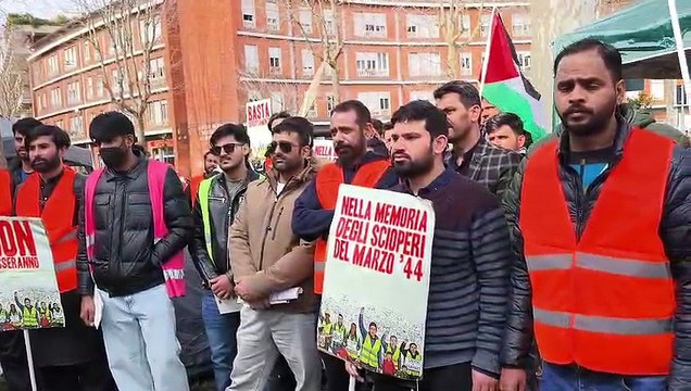 Prato, occupata dai Cobas la piazza della manifestazione del comitato Remigrazione