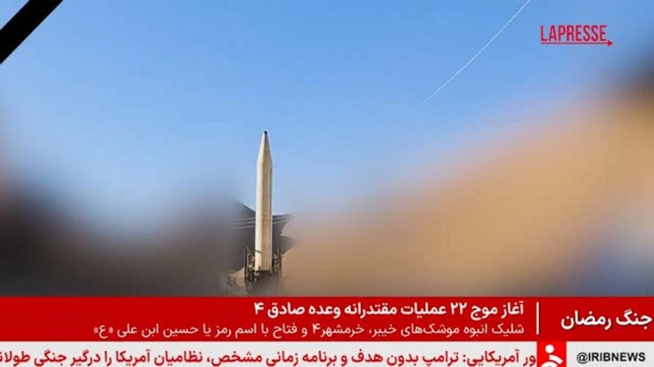 La tv mostra un lancio "in massa" di missili contro Israele