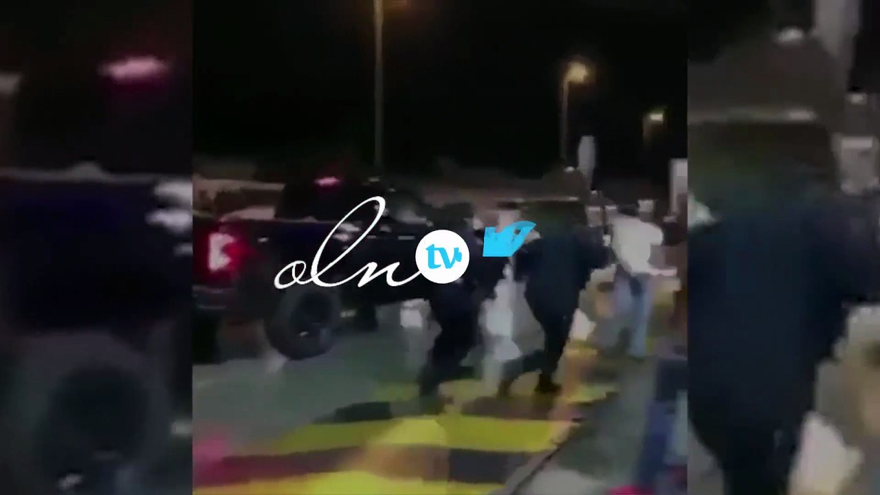 مشاجرة كويتيين عند محطة وقود!