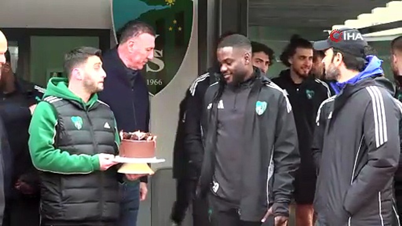 Cafumana Show’a doğum günü sürprizi | Ajansspor | IHA